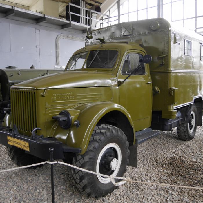 Industria Rusiei se întoace în anii '60. KAMAZ nu mai are piese pentru camioane