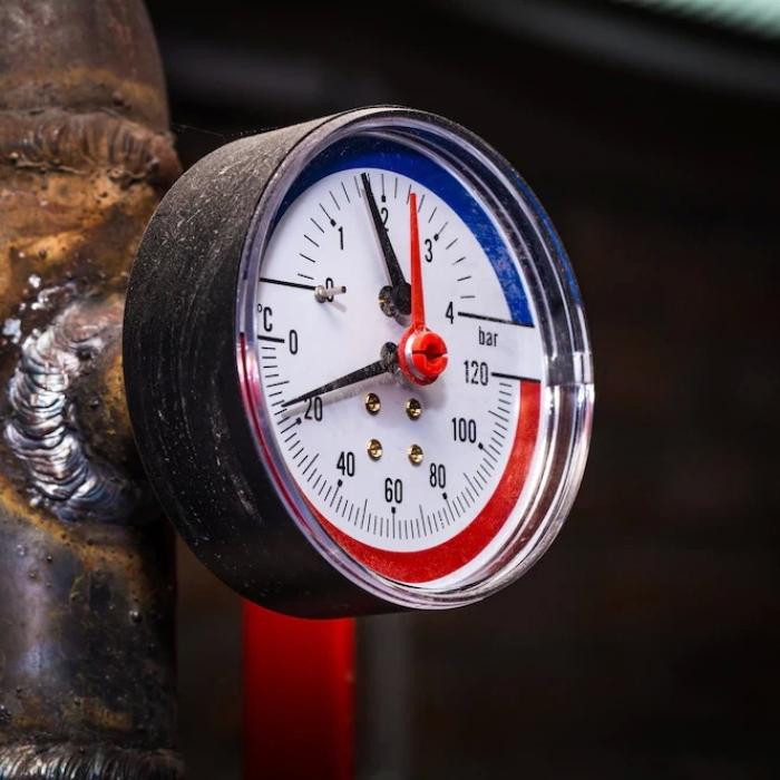 Viața la bloc. Nouă obligativitate. Contoare și repartitoare, NUMAI cu citire la distanță