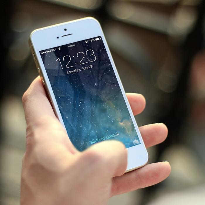 Funcția secretă de la iPhone. Această setare v-ar putea salva viața într-o zi