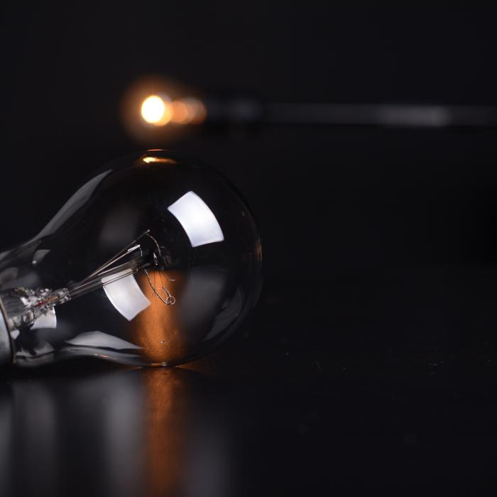 INCREDIBIL! Factură de 800.000 de lei la energie electrică pentru o locuinţă. Călin Rangu: Fac chetă