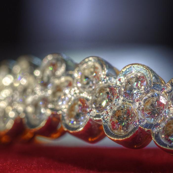 Diamantele profită din plin de războiul din Ucraina. De Beers, decizie surprinzătoare