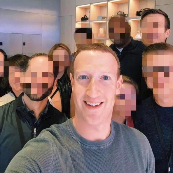 Mark Zuckerberg alimentează zvonurile sinistre despre el