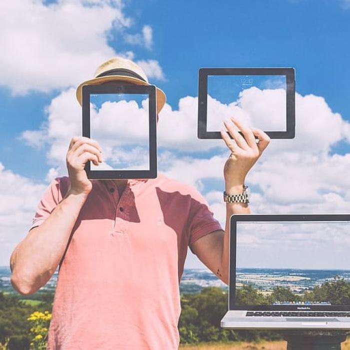 Microsoft s-a răzgândit și modifică unele practici, dar nu de bunăvoie