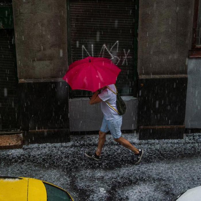 Atenționare meteo de instabilitate atmosferică până seara