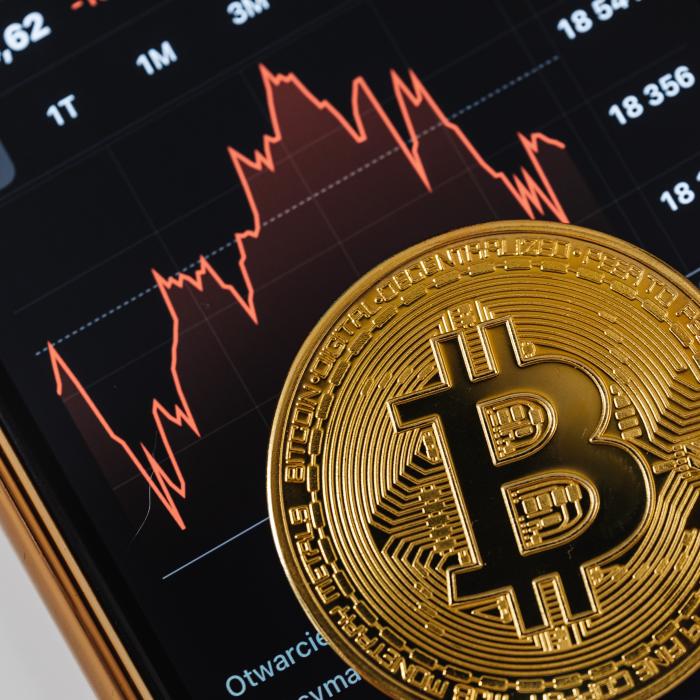 Bitcoin s-a prăbuşit, miercuri, până la cel mai redus nivel din decembrie 2020. Undă de şoc pe piaţa cripto