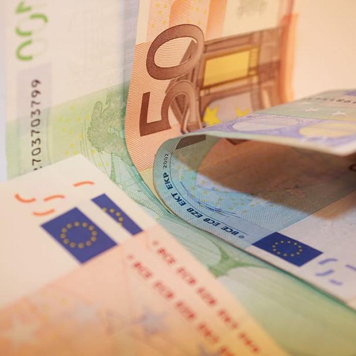 Miliardar american a pariat masiv pe PRĂBUȘIREA acțiunilor europene