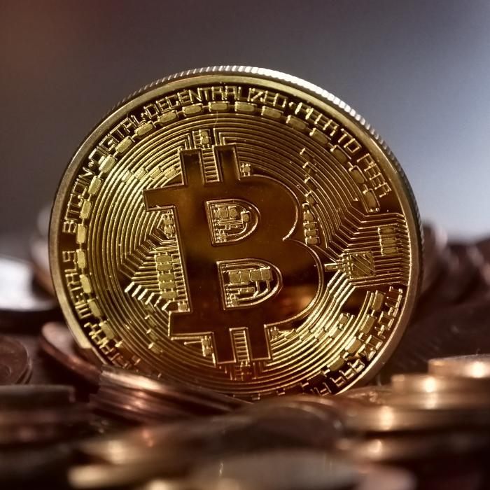 Bitcoin s-a prăbuşit. Şocul zilei pe piaţa criptomonedelor