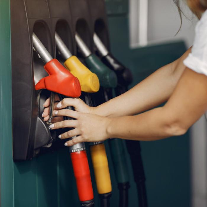 "Motorina, 7 lei/litru". Daniel Zamfir a făcut calculele: Atât ar trebui să fie