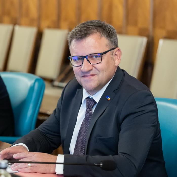 Directiva muncitorilor digitali. Ministrul Muncii: Avem nevoie de stabilitate pentru angajați