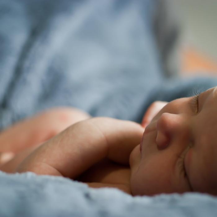 1.000 de lei pentru fiecare nou-născut. Ce familii pot primi
