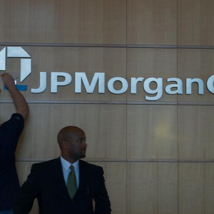 J.P. Morgan, prognoză sumbră pentru prețul barilului de petrol