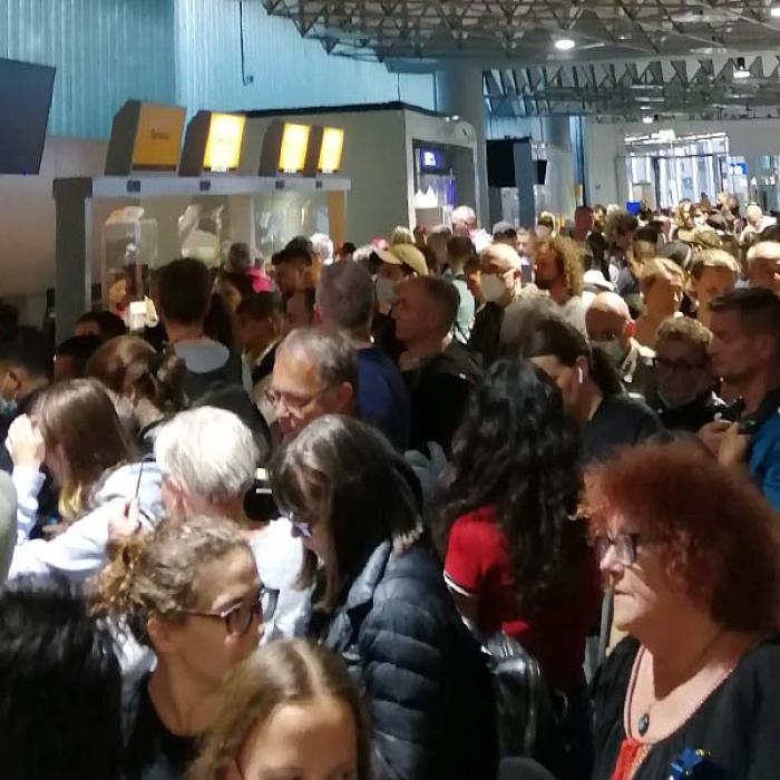 Ce poţi face pentru a-ţi recupera banii dacă ţi-ai ratat vacanţa din cauza unui zbor anulat