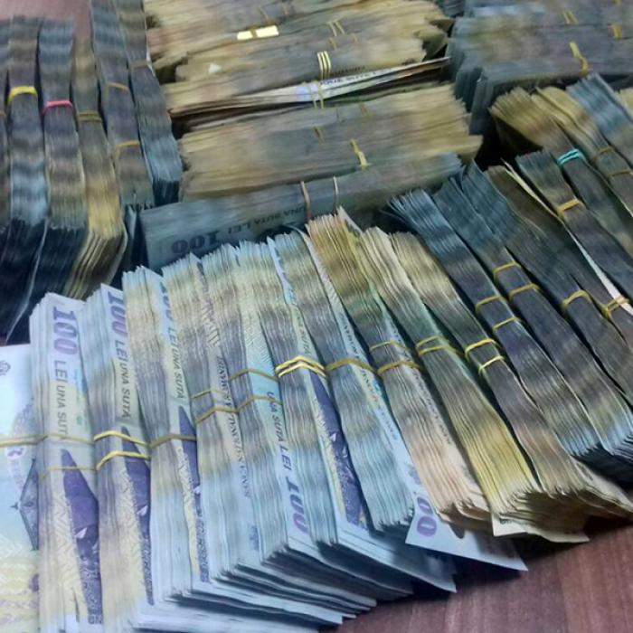 Românii pot investi în titlurile de stat Tezaur, cu maturitate de un an şi dobândă anuală de 8,25%