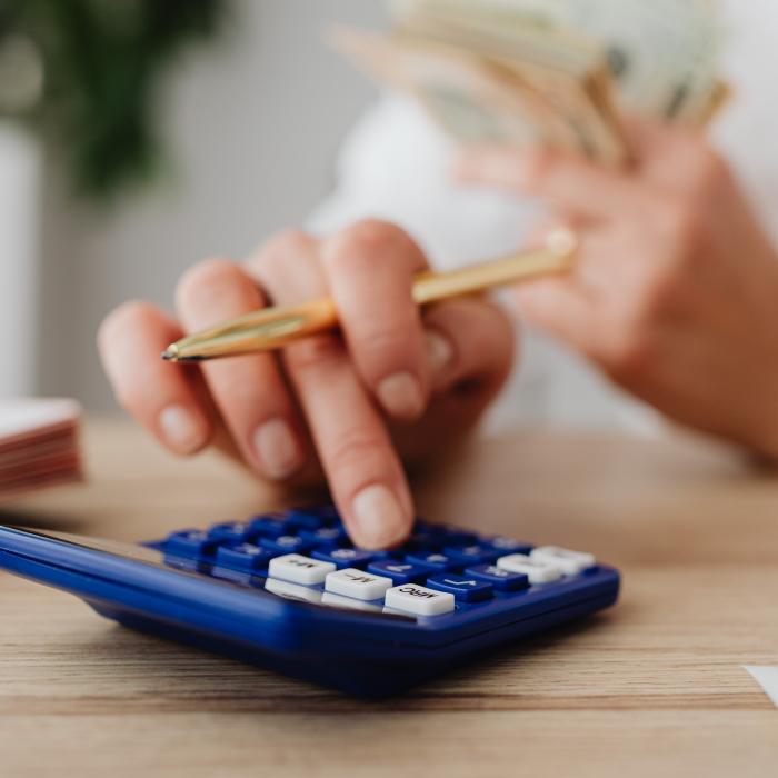 Rectificare bugetară: Ministerele care primesc mai mulți bani 