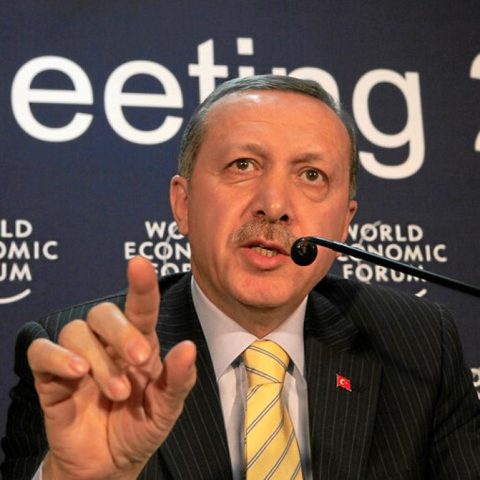 Erdogan atenţionează Grecia că va plăti un ''preţ ridicat'' dacă va încălca în continuare spaţiul aerian al Turciei