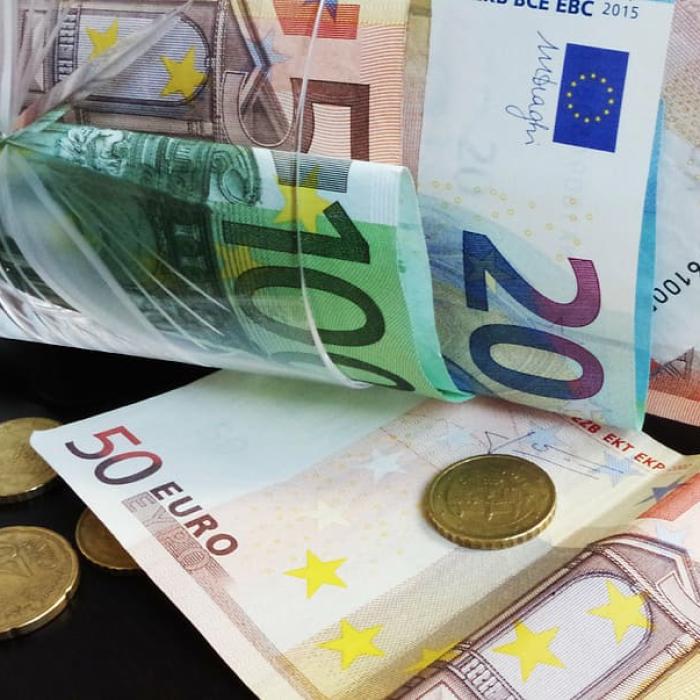 UE caută soluții de urgență pentru a stopa creșterea facturilor la energie 