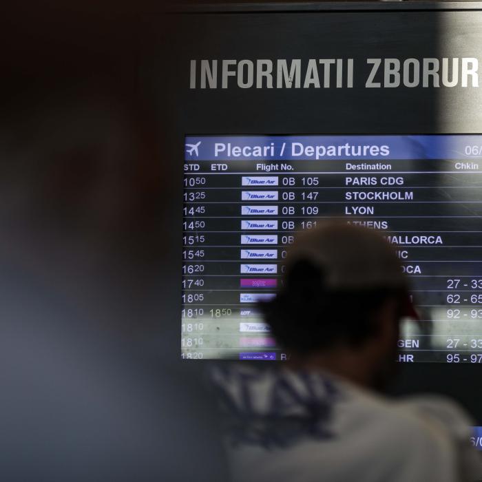 Burcea(ANAT): Situaţia Blue Air reprezintă "cronica unui faliment anunţat"