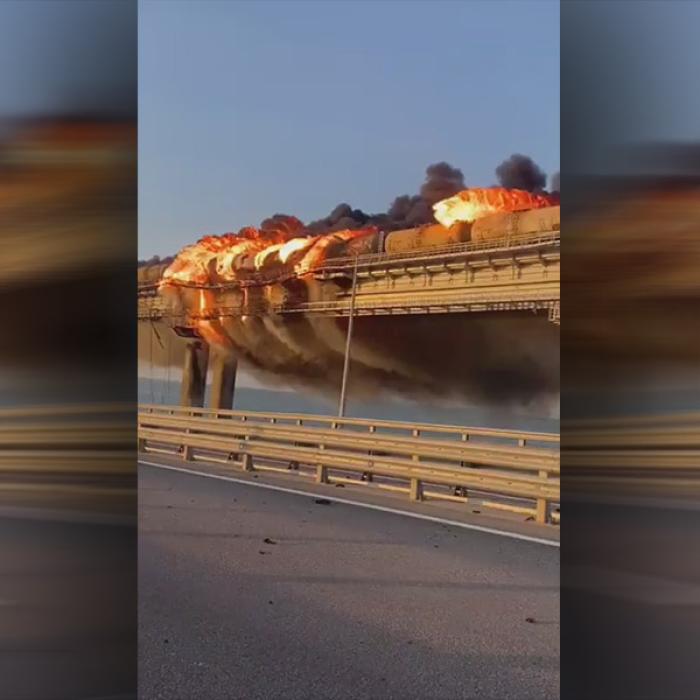 Imagini incredibile. Explozia și incendiul de pe podul Kerci dintre Crimeea și Rusia VIDEO