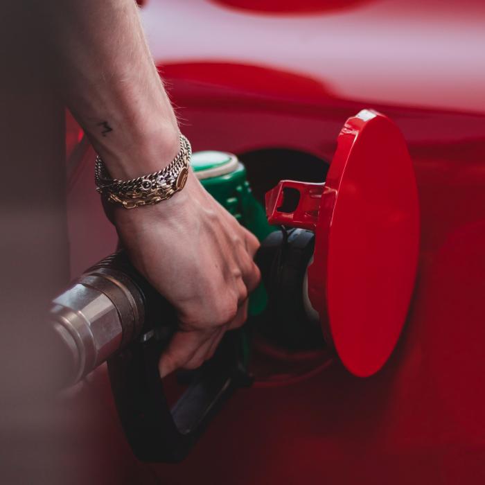 Penurie de carburanţi în Ungaria, din cauza războiului şi a măsurilor guvernamentale