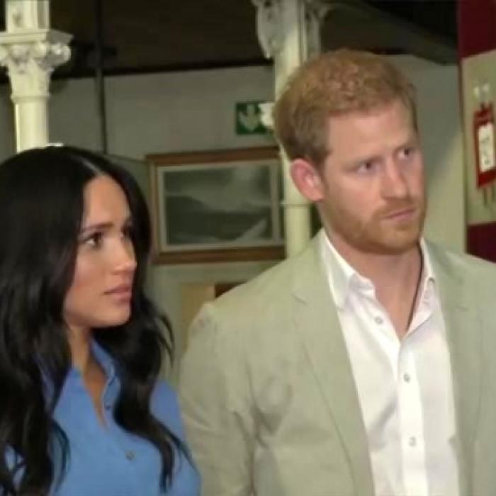 Harry și Meghan trebuie să stea departe de încoronarea lui Charles