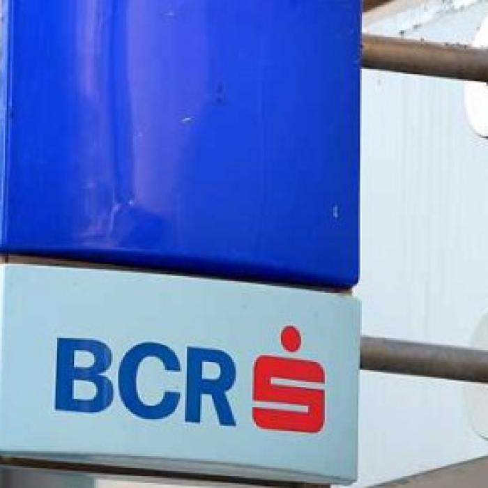 Cât câștigă angajații Băncii Comerciale Române 