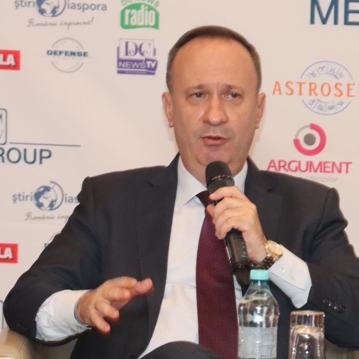 Adrian Câciu: Susține că e nevoie de reforme susținute în educaţie, sănătate, economie şi administraţie