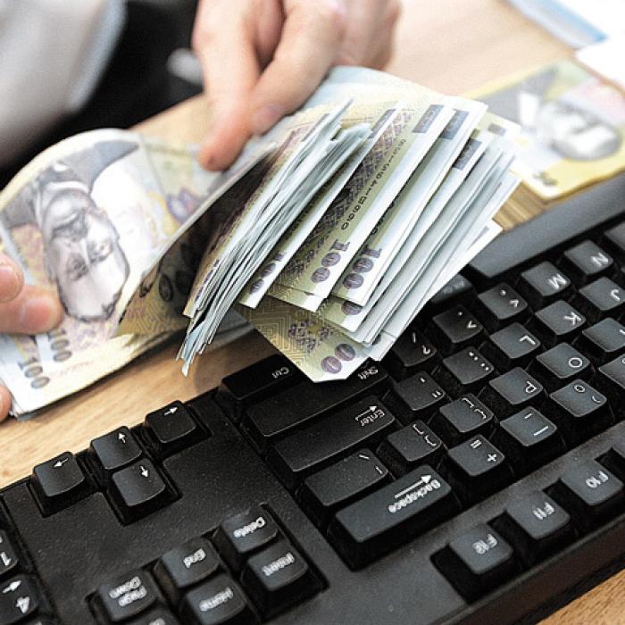 Veste bună pentru românii care dețin credite bancare. Indicele ROBOR la 3 luni scade