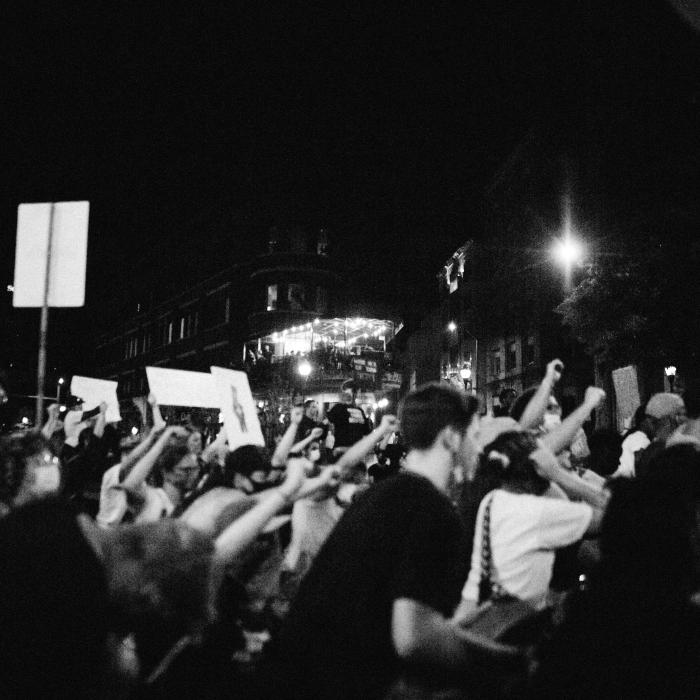 Protestele împotriva creşterii vârstei de pensionare de la 62 la 64 de ani au continuat în Franţa