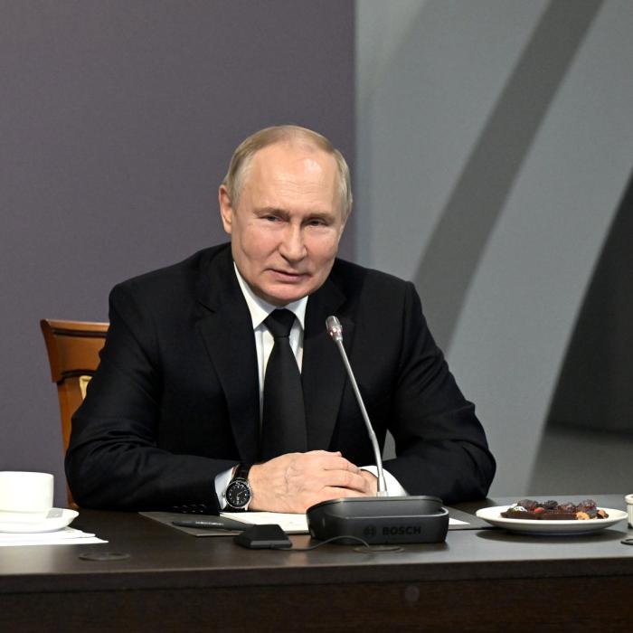 Cum încearcă Putin să îngroape datele economice ale Rusiei