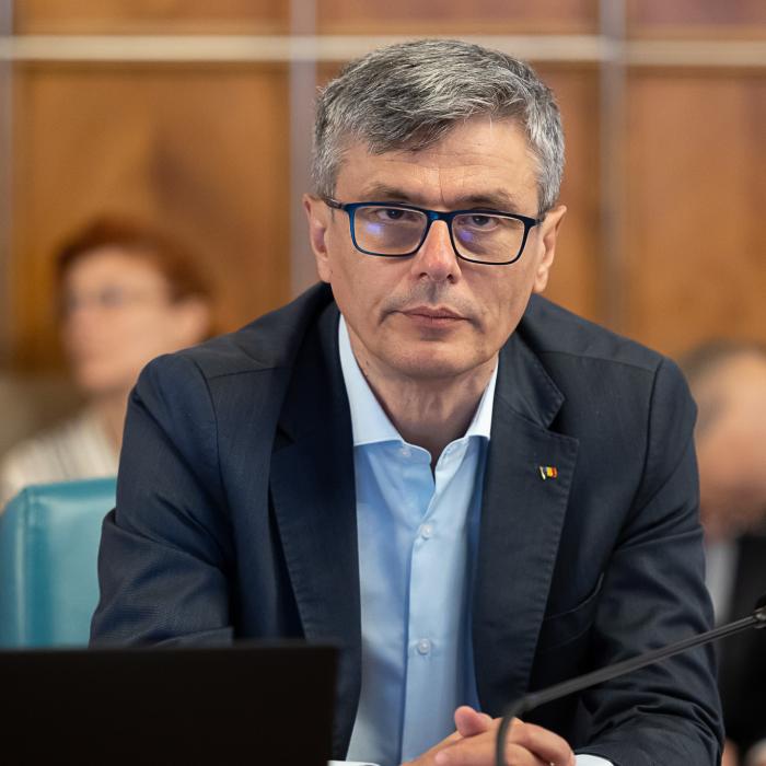 Virgil Popescu: Nu există motive de îngrijorare. Vom depăşi cu bine şi embargoul asupra motorinei ruseşti