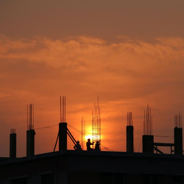 Lovitură pentru sectorul construcţiilor. INS: Numărul autorizaţiilor de construire, scădere puternică 