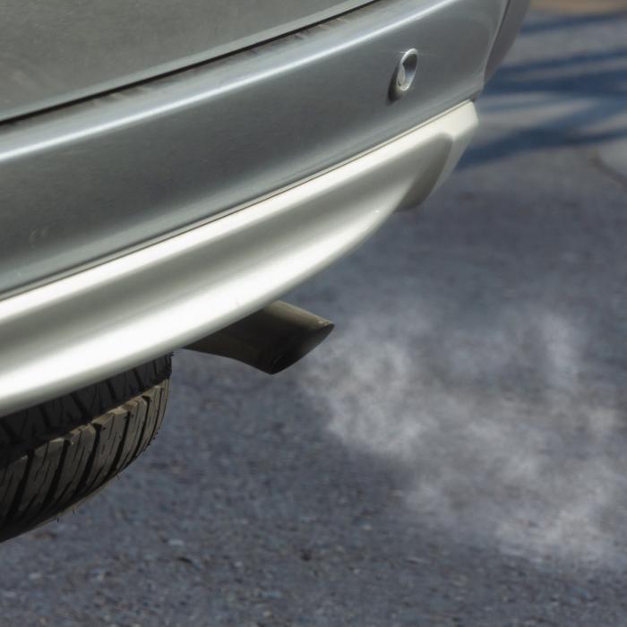 UE amână votul privind interzicerea vânzărilor de automobile noi cu motoare pe combustie, după semnalul dat de Germania şi Italia