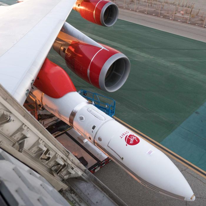 Compania Virgin Orbit, a miliardarului Richard Branson, își suspendă activitatea