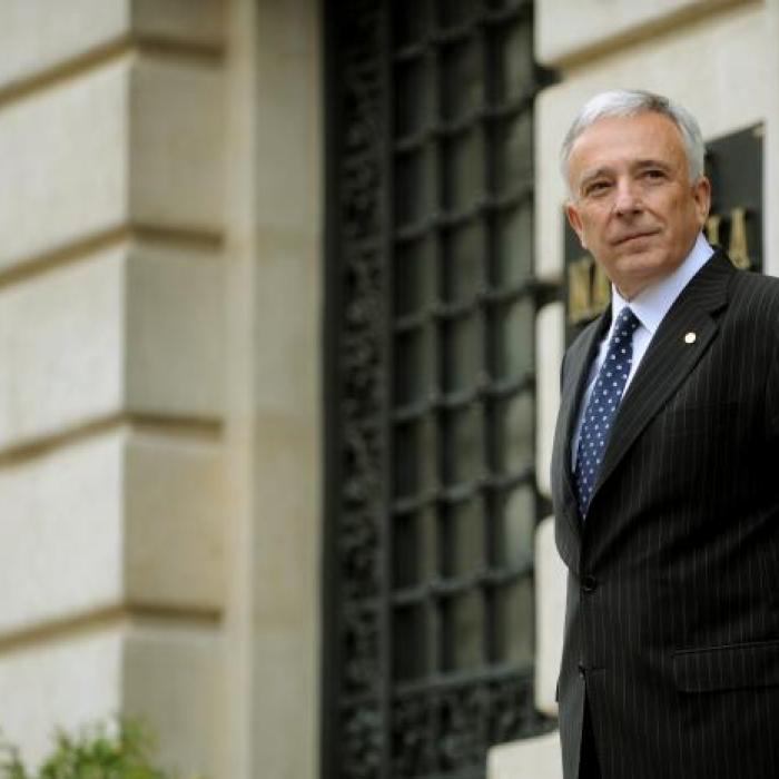 Mugur Isărescu: Riscurile, în creştere la nivel local şi internaţional