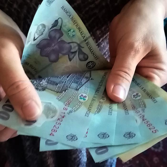 Ajutoarele pentru cei care găzduiesc ucraineni dispar. Cum vor ajunge totuși banii la refugiați