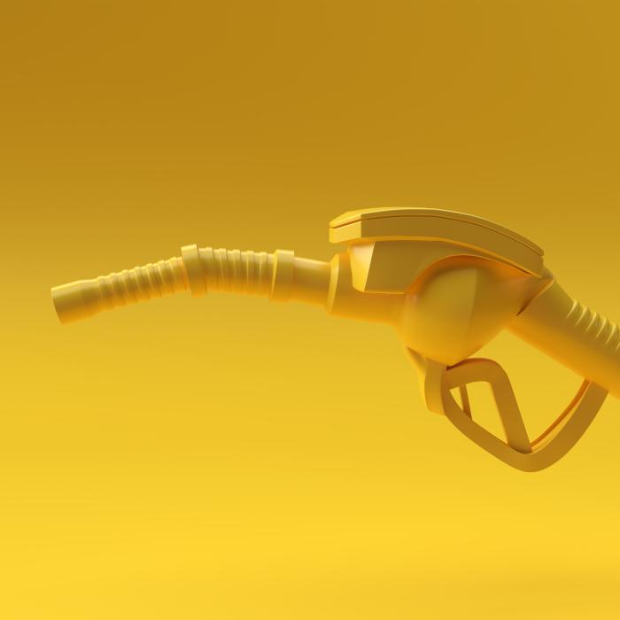 Scade diferența de preț la carburanți. Cât costă, astăzi, benzina și motorina în România