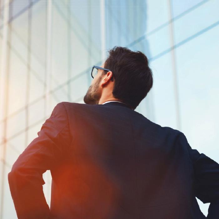 Amundi discută diverse opţiuni cu UniCredit