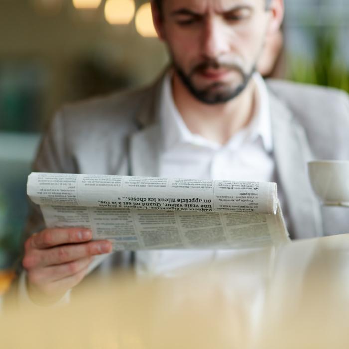 Ştirile dimineţii. Bani pentru români, dobânzi şi programul Casa Verde