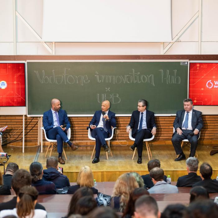Tehnologiile viitorului, la Bucureşti. Vodafone Innovation Hub, inaugurat, joi, la Universitatea Politehnica