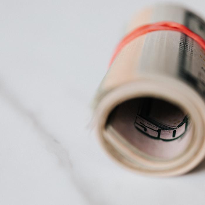 ANPC nu se opreşte. Autoritatea pentru Protecţia Consumatorilor a amendat alte opt bănci din România - Lista