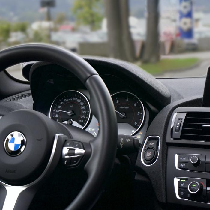 Legea care interzice modificarea kilometrajului maşinilor a intrat în vigoare. Toate valorile vor fi înregistrate într-un dosar electronic