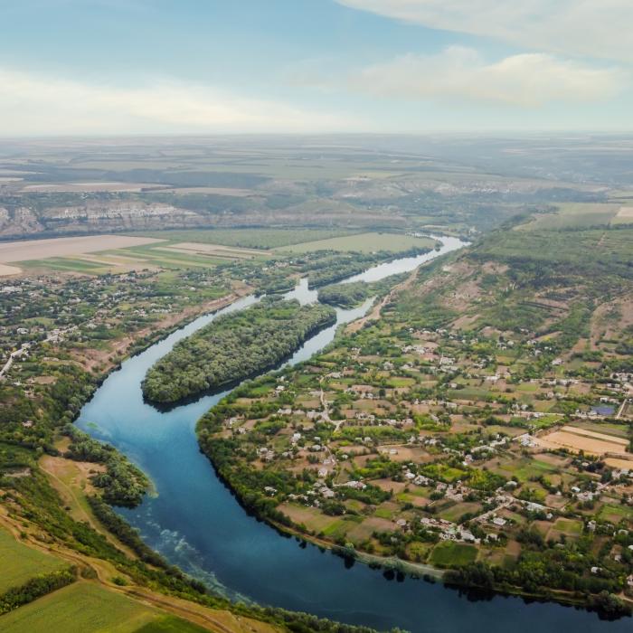 Vine potopul? Cod portocaliu de inundaţii până joi după-amiaza