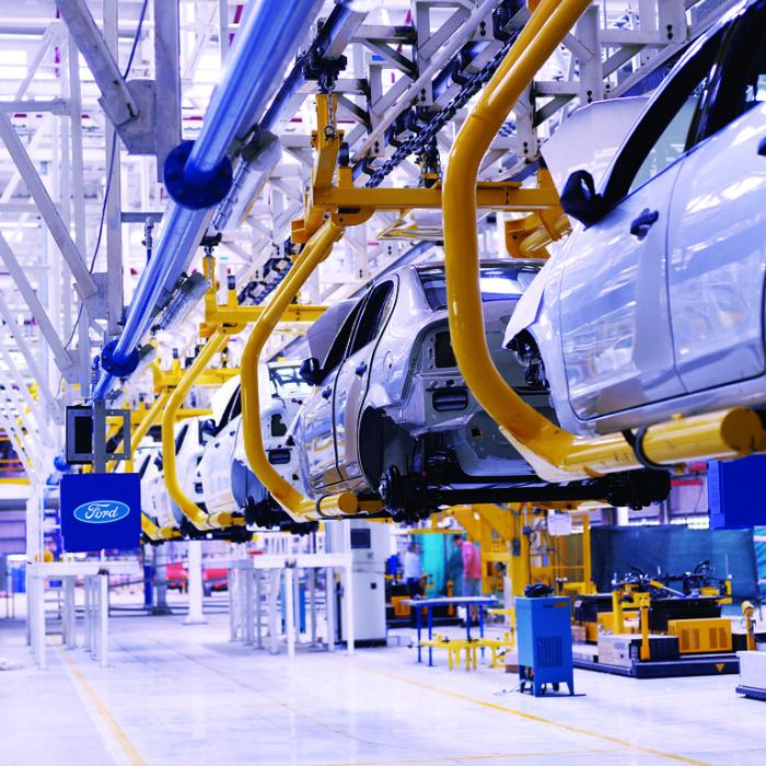 Şeful Ford:Vehiculele electrice vor continua să fie mai scumpe decât cele cu motoare cu combustie internă