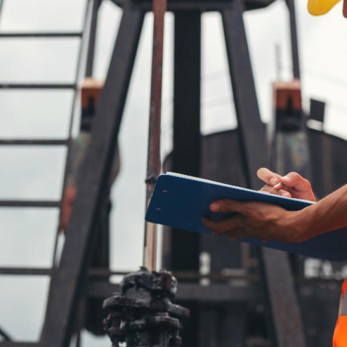 INS. Industriile care au înregistrat creșteri salariale de peste 26%