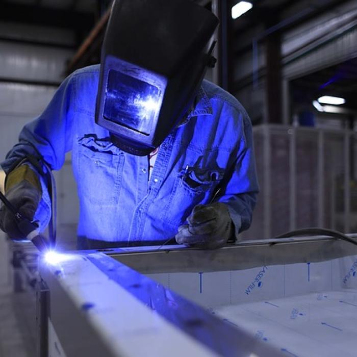 Producţia industrială în aprilie în România a fost de -4,4 %