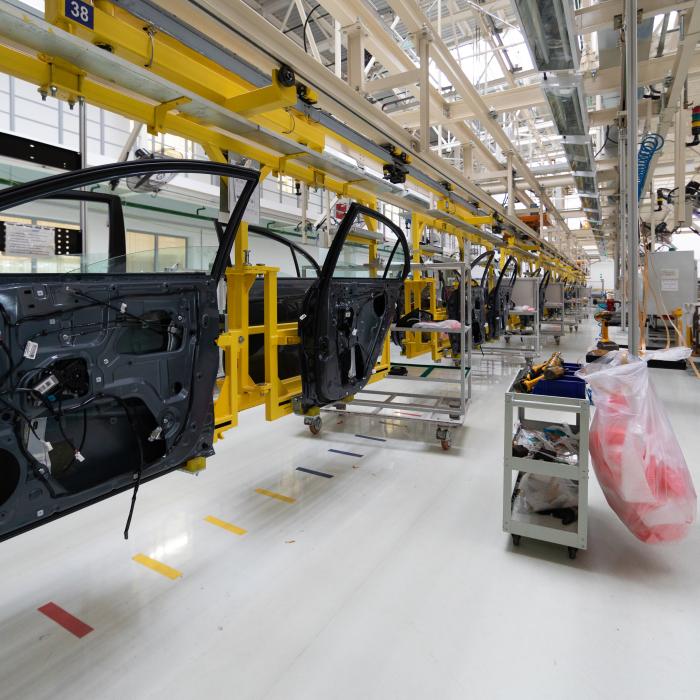 Rusia a ajutat China să devină lider mondial la exportul de autoturisme