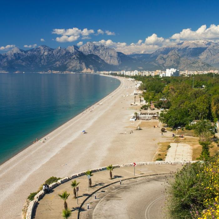 Turcia a încasat 46,3 miliarde de dolari din turism în 2022