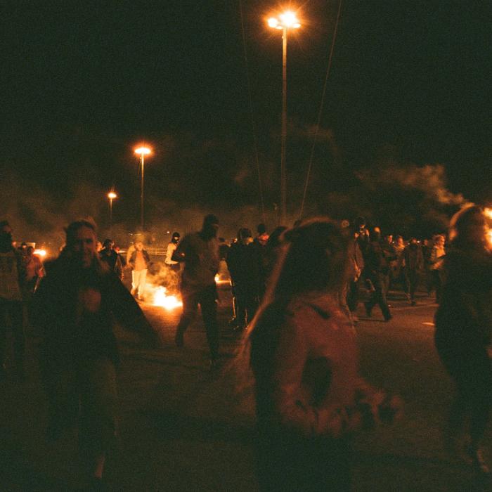 Notă de plată uriaşă după protestele din Franța. Aproape 1.000 de bănci şi magazine atacate