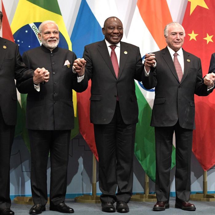 Summit-ul BRICS are loc fizic, în pofida mandatului de arestare a lui Putin