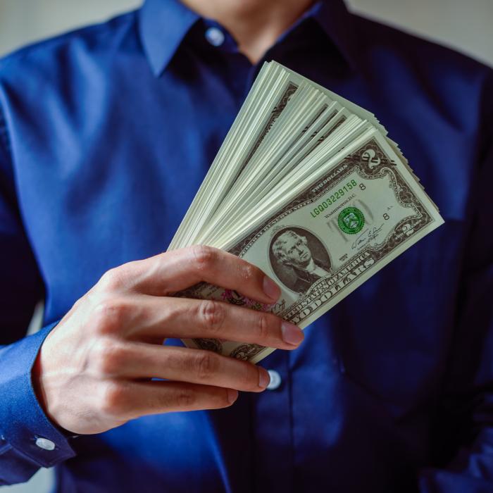 Lovitură pentru bogaţii Europei, inclusiv din România. Impozitarea marilor averi în UE, în analiza Comisiei Europene